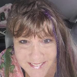 Meet your Posher, Cindy